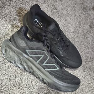 Mens New Balance Black Sneakers Sz 11